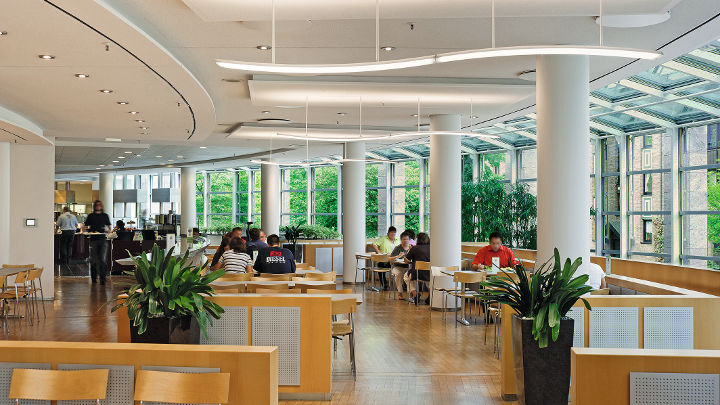  Philips office lighting illuminates the Provinzial Rheinland Versicherung AG canteen