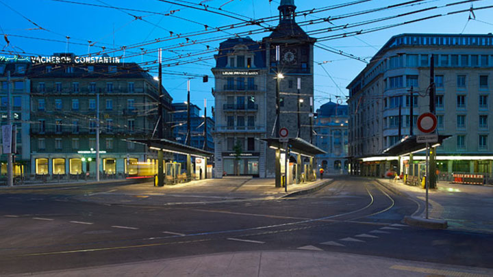 Square in Geneva illuminated by Philips 