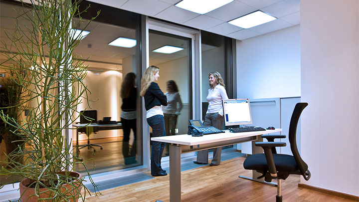 The DivoCare office space illuminated by Philips healthcare Lighting 