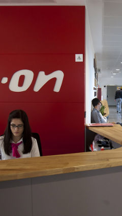 Philips Lighting office solutions creating an improved first impression with energy-saving LED lights at the reception area of E.ON, Spain