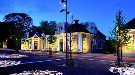 Lighting up the trees in the Hoogeveen city centre creates wonderful shadows