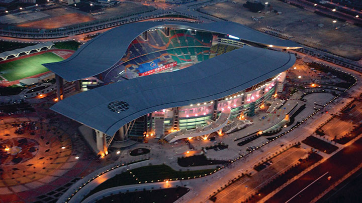 The Guangzhou Olympic stadium lit with Philips lighting products