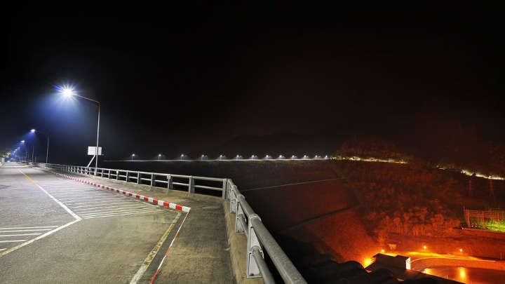srinakarin dam